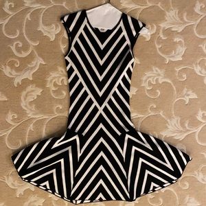 Banana Republic Geometric sweater dress EUC